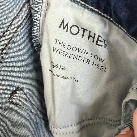 Mother The down low weekender Heel
Size 27
Waist 15in
Inseam 32 - Picture 4 of 4